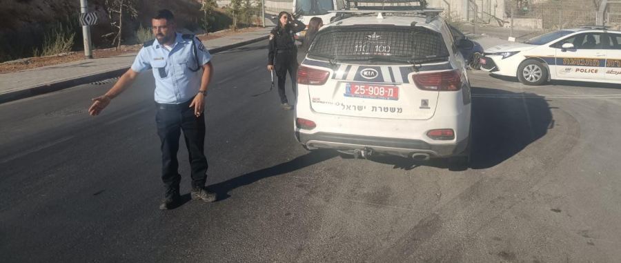 حملة لشرطة المرور في حي صور باهر بالقدس